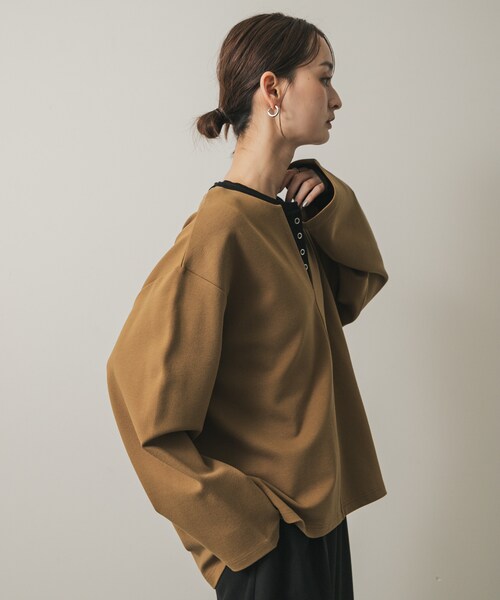 SENSE OF PLACE by URBAN RESEARCH（センスオブプレイスバイアーバンリサーチ）の「スキッパールーズトップ（その他トップス・レディース・IVORY/CAMEL/CHARCOAL・one）」の21枚目の写真