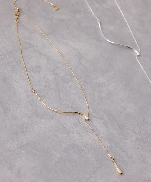 VIS（ビス）の「Yドロップスライダーネックレス（ネックレス・レディース・ゴールド/シルバー・F）」の12枚目の写真