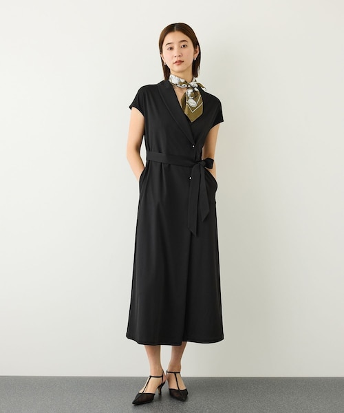 ROPE'(ロペ)の「ジャージラップフレンチスリーブワンピース/UVカット・接触冷感・吸水速乾・イージーケア(ワンピース・レディース・ブラック/キャメル/ブラック系/キャメル系・36/38)」の6枚目の写真