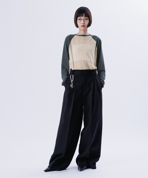 ADAM ET ROPE'(アダムエロペ)の「SHEER RINGER RAGLAN LONG SLEEVE(Tシャツ/カットソー・レディース・ホワイト/キャメル/ベージュ/ブラック・38/42)」の17枚目の写真