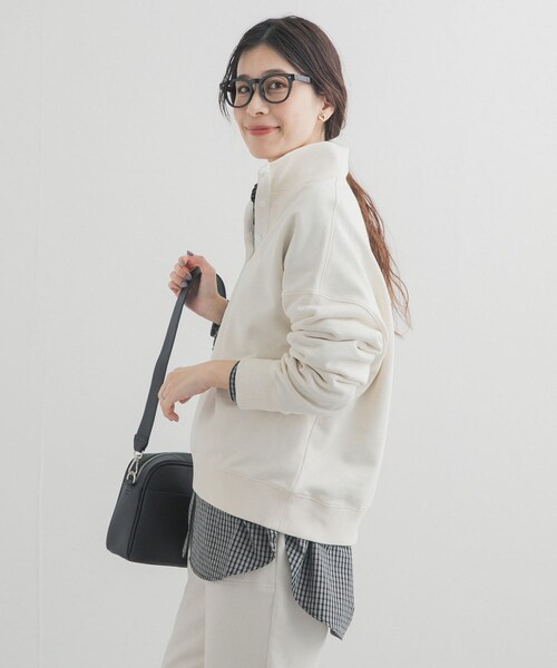 URBAN RESEARCH DOORS（アーバンリサーチドアーズ）の「刺繍スタンドカラースウェット（スウェット・レディース・OFF/L.BLUE・Free）」の6枚目の写真