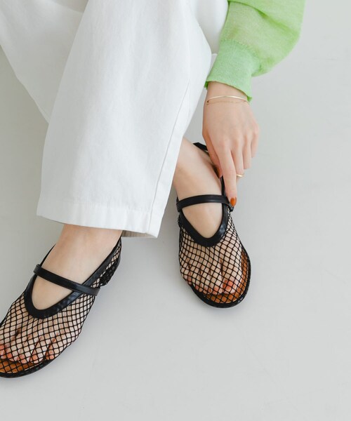 URBAN RESEARCH(アーバンリサーチ)の「メッシュフラットシューズ(パンプス・レディース・BLACK/WHITE・23.5/24/24.5/25)」の16枚目の写真