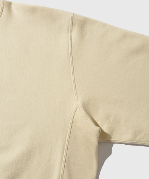 ADAM ET ROPE'（アダムエロペ）の「【AURALEE/オーラリー】ELASTIC HIGH GAUGE SWEAT P/O（スウェット・メンズ・ブラック/キナリ・3/4）」の7枚目の写真