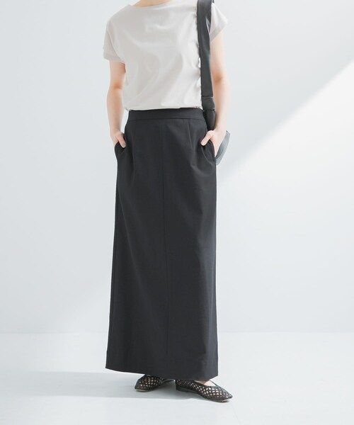 URBAN RESEARCH（アーバンリサーチ）の「『2サイズ展開』リネン混ロングスカート（スカート・レディース・BLACK/SAND BEIGE・36/38）」の3枚目の写真