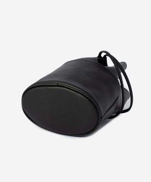 Saturdays NYC(サタデーズ ニューヨークシティ )の「SNYC Drawstring Bag(ハンドバッグ・レディース・ブラック・F)」の6枚目の写真