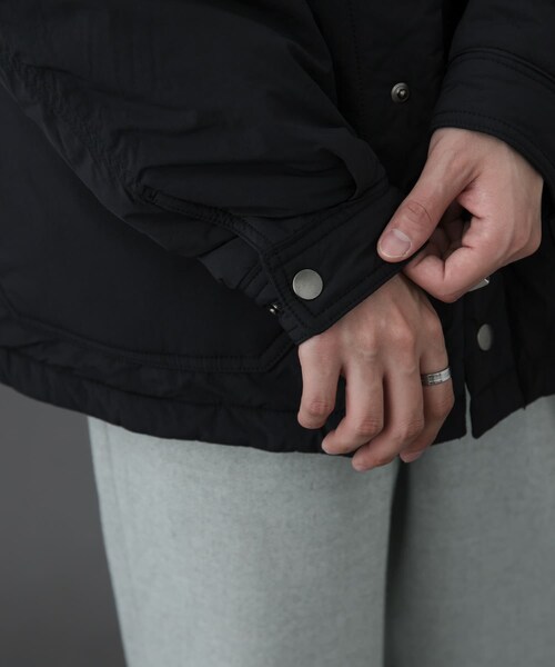 URBAN RESEARCH DOORS(アーバンリサーチドアーズ)の「FORK&SPOON SORONAリバーシブルブルゾン(ブルゾン・メンズ・BLACK/KHAKI/BEIGE・4/5)」の10枚目の写真