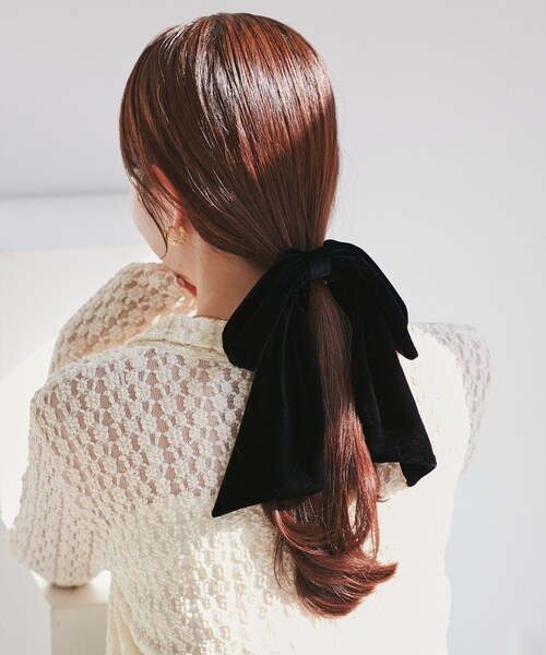 VIS（ビス）の「【新色追加】ビックベロアリボンヘアカフ（バレッタ/ヘアクリップ・レディース・ブラック/ダークブラウン・F）」の4枚目の写真