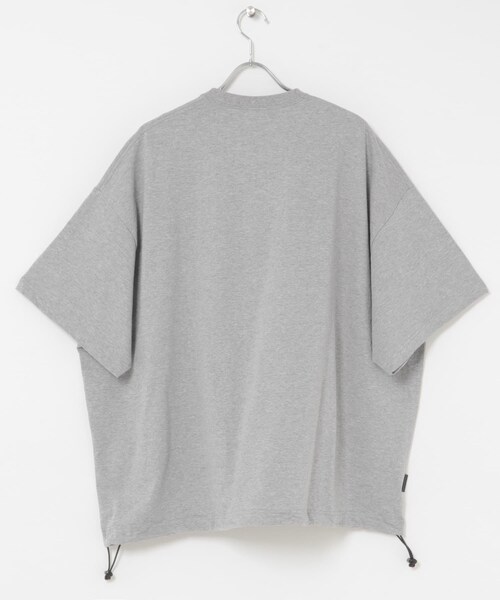 URBAN RESEARCH（アーバンリサーチ）の「SFC　SUPER BIG SS TEE w/ DRAWSTRINGS（Tシャツ/カットソー・メンズ・GREY M/WHITE/BLACK・M/L/XL/XXL）」の19枚目の写真