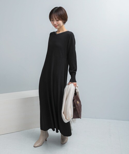 URBAN RESEARCH ROSSO（アーバンリサーチロッソ）の「ウォシャブルフレアシルエットニットワンピース（ワンピース・レディース・BLUE/GRAY×BK/BK×GRAY・Free）」の8枚目の写真