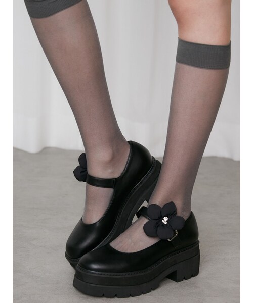 CALNAMUR（カルナムール）の「2WAY FLOWER CLIP PLATFORM LOAFERS/2WAYフラワークリッププラットフォームローファー（ローファー・レディース・ホワイト/ブラック・S/M/L）」の17枚目の写真