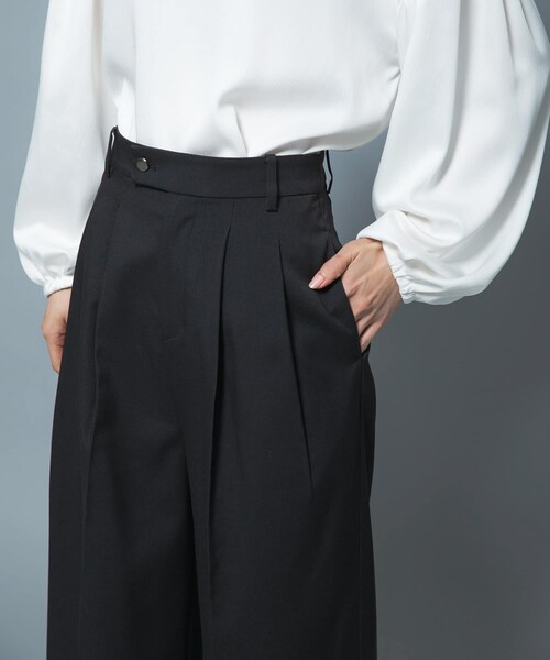 URBAN RESEARCH ROSSO（アーバンリサーチロッソ）の「防シワシャンブレーツイルタックパンツ（その他パンツ・レディース・L.GREIGE/BLACK・36/38）」の11枚目の写真