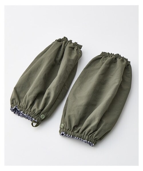 nissen（ニッセン）の「はっ水リバーシブルロング丈アームカバー（手袋・メンズ・カーキ/ダークベージュ/ブラック・Y）」の4枚目の写真