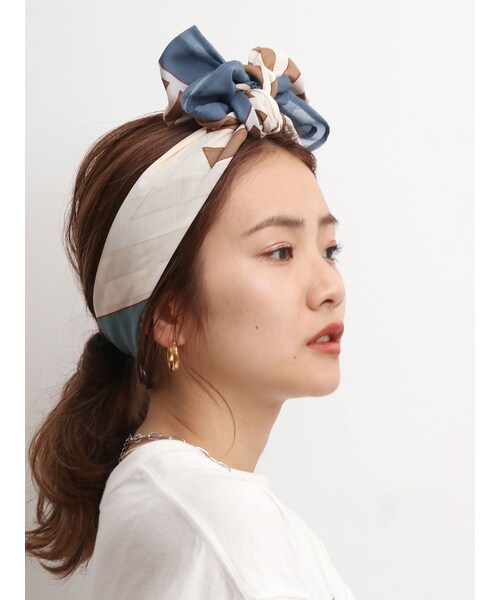 Ungrid（アングリッド）の「モチーフ大判スカーフ（マフラー・レディース・オレンジ/ブルー/ブラウン・F）」の22枚目の写真