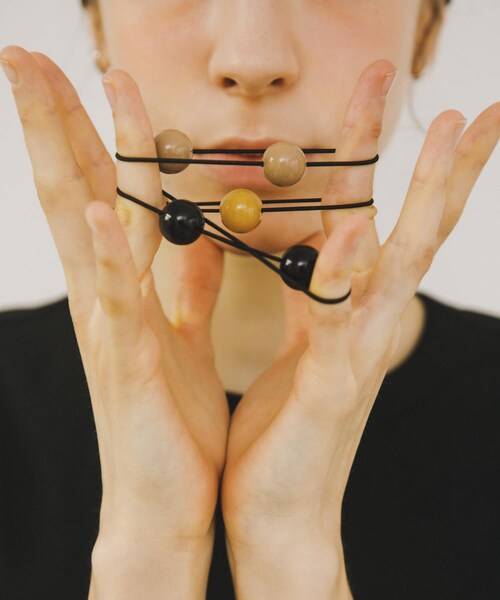 URBAN RESEARCH（アーバンリサーチ）の「decor『デコール』　SET HAIR TIE（ヘアゴム・レディース・BEIGE/BK/CARAMEL/BK・-）」の6枚目の写真