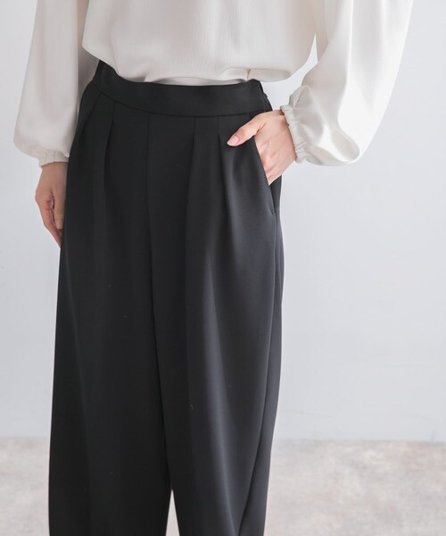 URBAN RESEARCH ROSSO（アーバンリサーチロッソ）の「ストレッチツイルタックストレートパンツ（その他パンツ・レディース・L.BEIGE/BLACK・36/38）」の14枚目の写真