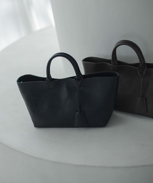 URBAN RESEARCH Sonny Label（アーバンリサーチサニーレーベル）の「2WAYワイドハンドバッグ（ハンドバッグ・レディース・ブラック/Dブラウン・One）」の4枚目の写真
