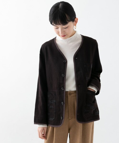 URBAN RESEARCH（アーバンリサーチ）の「WORK NOT WORK　ウールエンブロイダリーバーナージャケット（ノーカラージャケット・レディース・GRAY/D.BROWN・1/2）」の17枚目の写真
