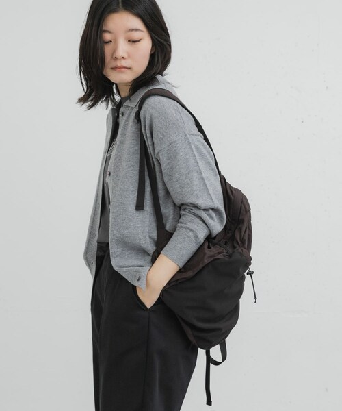 EKAL（エカル）の「ウールハイゲージニットカーディガン（カーディガン/ボレロ・レディース・ベージュ/モクグレー/ブラック・one）」の19枚目の写真