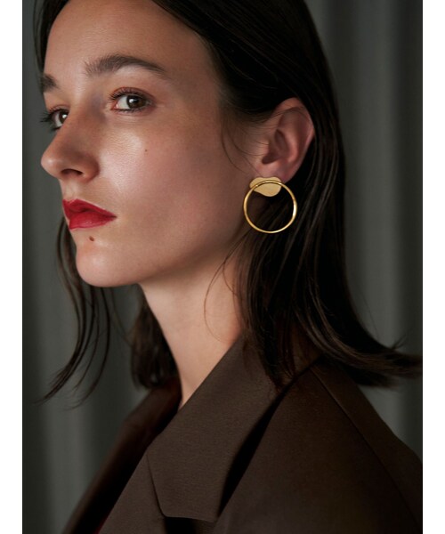 ELENDEEK(エレンディーク)の「CIRCLE 2WAY PIERCE(ピアス(両耳用)・レディース・シルバー/ゴールド・F)」の6枚目の写真