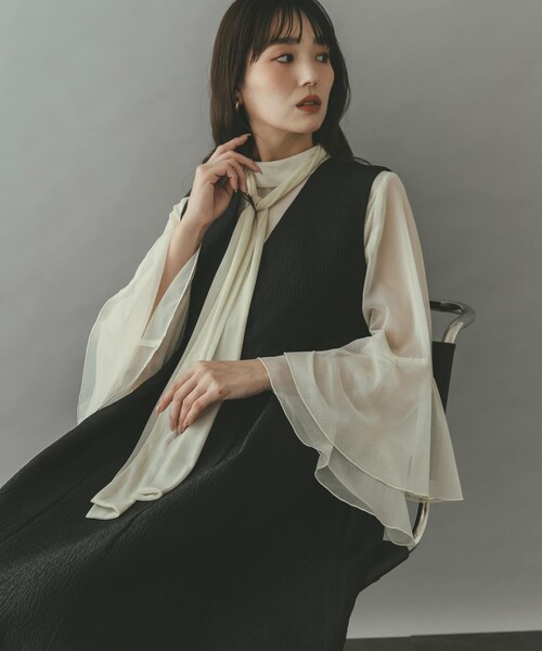 URBAN RESEARCH ROSSO（アーバンリサーチロッソ）の「シアーラメチュールフレアスリーブブラウス（シャツ/ブラウス・レディース・OFF WHITE/BLACK・Free）」の9枚目の写真