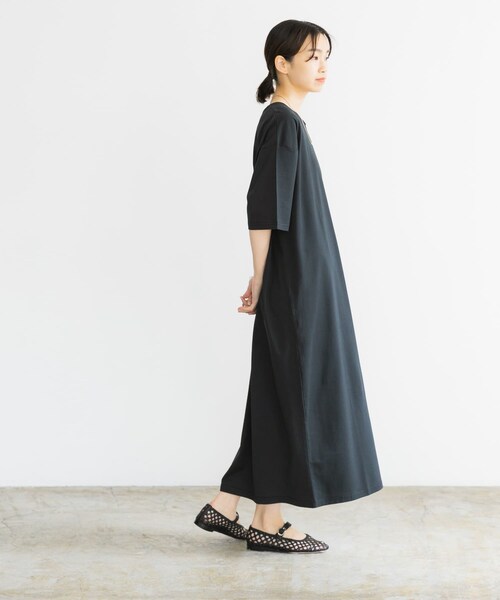 URBAN RESEARCH（アーバンリサーチ）の「ルーズTシャツワンピース（ワンピース・レディース・BLACK/STEEL・FREE）」の8枚目の写真