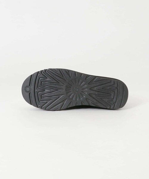 URBAN RESEARCH（アーバンリサーチ）の「UGG　CLASSIC ULTRA MINI（ブーツ・レディース・BLACK/CHESTNUT・22/23/24/25）」の10枚目の写真