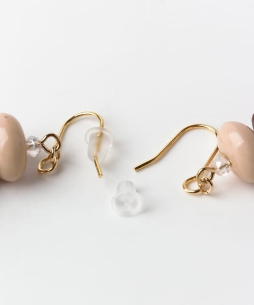 URBAN RESEARCH Sonny Label（アーバンリサーチサニーレーベル）の「ヴィンテージ異素材MIXピアス（ピアス（両耳用）・レディース・グレージュ/ネイビー/ワイン・one/One）」の6枚目の写真