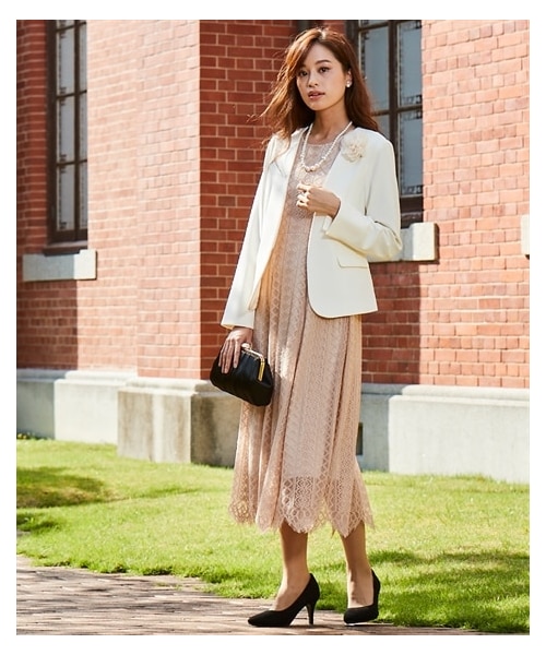 nissen（ニッセン）の「【入学式・卒業式・フォーマル】総レースワンピースドレスアンサンブル（ノーカラージャケット＋ワンピース）＜大きいサイズ有＞〔Callarus〕（フォーマルスーツ/小物・レディース・アイボリー+ピンクベージュ/黒系/グレー+ブルーグレー/ライトグレー+グレージュ・S/M/L/LL/3L/4L/5L/6L/8L）」の20枚目の写真