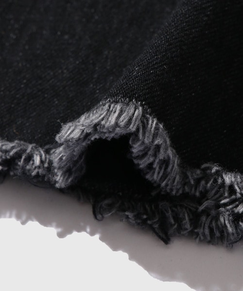 ADAM ET ROPE'（アダムエロペ）の「【cantate for WILD LIFE TAILOR】EX CUT-OFF Denim Tapered Trousers（デニムパンツ・メンズ・ブラック・28/30/32/34）」の13枚目の写真