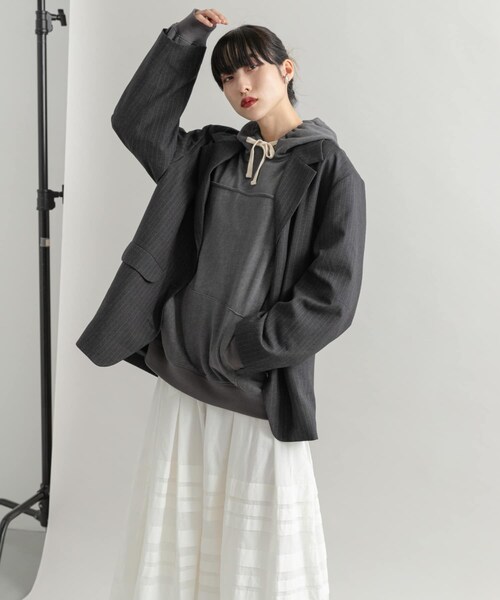 KBF（ケイビーエフ）の「バックロゴフーディー（パーカー・レディース・GRAY/NAVY・one）」の15枚目の写真