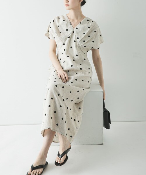 URBAN RESEARCH(アーバンリサーチ)の「フレンチスリーブリネンワンピース(ワンピース・レディース・BEIGE DOT/BEIGE/BLACK・36/38)」の16枚目の写真