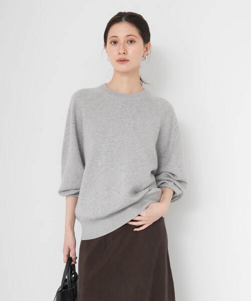 URBAN RESEARCH(アーバンリサーチ)の「コットンカシミヤスウェットニット(ニット/セーター・レディース・OFF WHITE/GRAY/DRK NAVY・Free)」の4枚目の写真