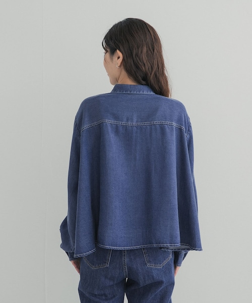 URBAN RESEARCH DOORS（アーバンリサーチドアーズ）の「デニム切替ショート丈シャツ 26AW（シャツ/ブラウス・レディース・INDIGO/ONE WASH・Free）」の13枚目の写真