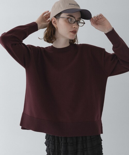 URBAN RESEARCH Sonny Label（アーバンリサーチサニーレーベル）の「『一部WEB限定カラー』サイドスリットハイゲージプルオーバー（ニット/セーター・レディース・ブラック/グレージュ/ピスタチオ/バーガンディー・Free）」の5枚目の写真