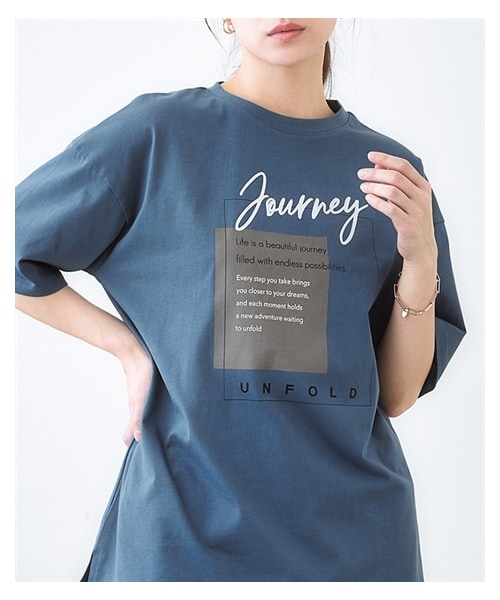 nissen（ニッセン）の「＜大きいサイズ＞ 【ひんやりコットン】綿100％ゆるシルエットプリントＴシャツ（接触冷感・UVカット）（Tシャツ/カットソー・レディース・黒(フォト猫)/ピンクベージュ(靴)/チャコール(フラワー)/黒(メッセージ)/グレイッシュベージュ(ロゴ)/サンドベージュ(バックロゴ)/アッシュブルー(メッセージ)/オフホワイト(フォト)/チャコール(バックプリント)/ネイビー(ヴィンテージ風)/モカブラウン(ロゴ)/グレイッシュネイビー(ナンバー)/チャコール(フォト)/グリーン(CAT)/黒(ロゴメッセージ)/グレージュ(ウサギ)/コーラルピンク(変身ポーズ)/黒(フラワー&ロゴ)/ネイビー(月とメッセージ)・L/LL/3L/4L/5L/6L/8L/10L/M）」の11枚目の写真