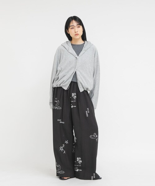 KBF（ケイビーエフ）の「リングドットパイルフーディー（パーカー・レディース・IVORY/TOP GRAY/KHAKI・One）」の18枚目の写真