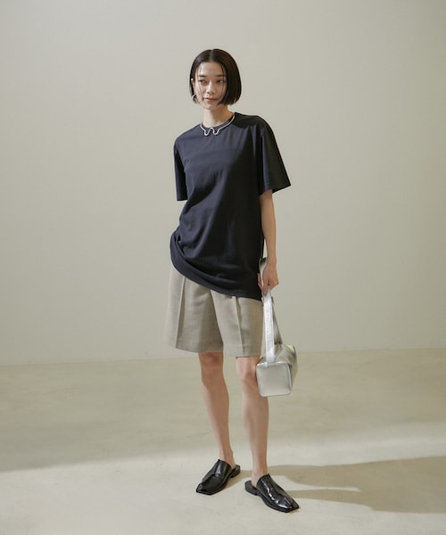 ADAM ET ROPE'（アダムエロペ）の「【J'aDoRe・店舗限定】【TEKLA（テクラ）】Short Sleeve Sleeping T-shirt（Tシャツ/カットソー・レディース・ブラック/ホワイト・S/XS）」の10枚目の写真
