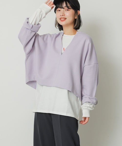 SENSE OF PLACE by URBAN RESEARCH(センスオブプレイスバイアーバンリサーチ)の「Vネッククロップドトップ(Tシャツ/カットソー・レディース・IVORY/PURPLE/BLACK・one)」の3枚目の写真