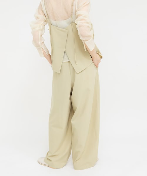 KBF（ケイビーエフ）の「ドレープキャミソールSETパンツ（セットアップ・レディース・BROWN/BLACK/BEIGE・One）」の3枚目の写真