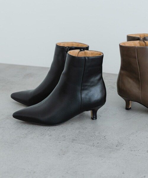 URBAN RESEARCH(アーバンリサーチ)の「ポインテッドトゥブーツ(ブーツ・レディース・BLACK/BROWN・23.5/24/24.5/25)」の4枚目の写真