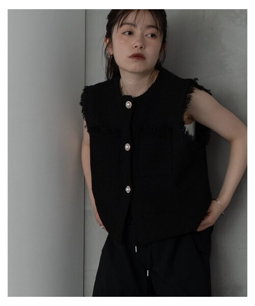 nissen（ニッセン）の「【sail】フリンジベスト（ベスト・レディース・アイボリー/ブラック・P1）」の2枚目の写真
