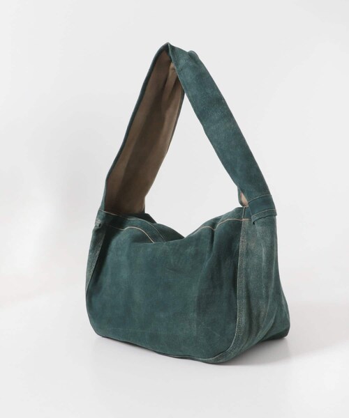 URBAN RESEARCH(アーバンリサーチ)の「SEVEN BY SEVEN LEATHER SHOULDER BAG(ショルダーバッグ・メンズ・010 BLK/140 GRN・FREE)」の7枚目の写真