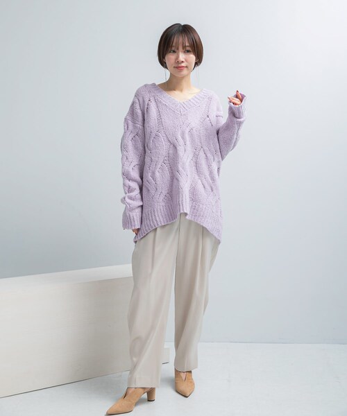 URBAN RESEARCH ROSSO（アーバンリサーチロッソ）の「ウールカシミヤケーブル編オーバーニット（ニット/セーター・レディース・OFF/PURPLE/FOGGRAY・Free）」の22枚目の写真