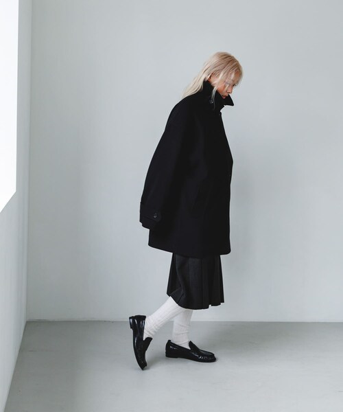 KBF（ケイビーエフ）の「BIGカラーミドルコート（テーラードジャケット・レディース・FOG BEIGE/BROWN/BLACK・one）」の10枚目の写真