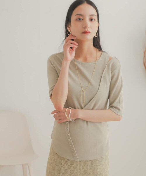 SENSE OF PLACE by URBAN RESEARCH(センスオブプレイスバイアーバンリサーチ)の「レイヤードボタンディテールトップ(Tシャツ/カットソー・レディース・BLACK/GREIGE/YELLOW・one)」の14枚目の写真