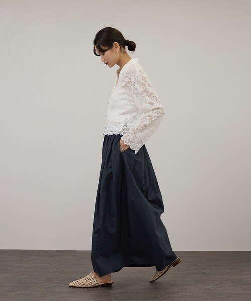 ADAM ET ROPE'（アダムエロペ）の「コーティングギャザータックスカート / セットアップ対応（スカート・レディース・ホワイト/ネイビー系・F）」の22枚目の写真