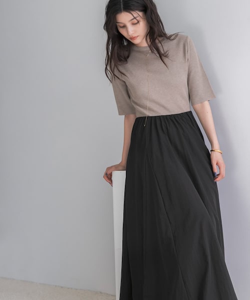 URBAN RESEARCH ROSSO（アーバンリサーチロッソ）の「『一部WEB限定カラー』ニットドッキングワンピース（ワンピース・レディース・OFF×OFF/BLK×BLK/BE×BLK・Free）」の3枚目の写真