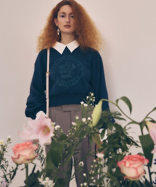 VIS（ビス）の「【DILIGENCE PARLOUR】VIS別注モデルフラワーロゴスウェット【セットアップ対応】（スウェット・レディース・ネイビー/ブルー系/イエロー・F）」の3枚目の写真