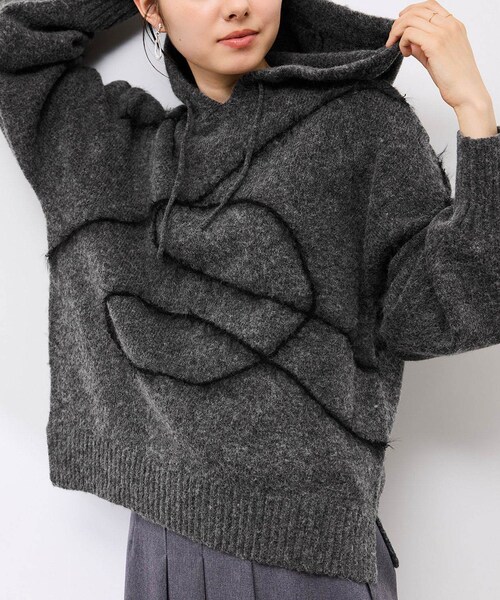 ROPE' PICNIC(ロペピクニック)の「コードリンキングニットフーディ(パーカー・レディース・チャコール/ベージュ・F)」の1枚目の写真