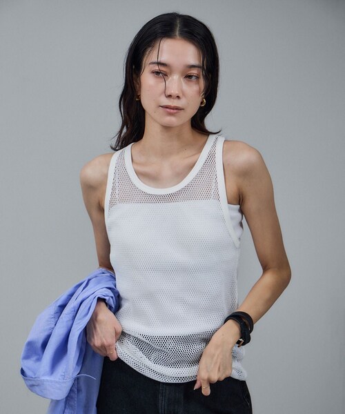 ADAM ET ROPE'（アダムエロペ）の「【IRONING（アイロニング）】mesh tank top（タンクトップ・レディース・ホワイト・F）」の2枚目の写真